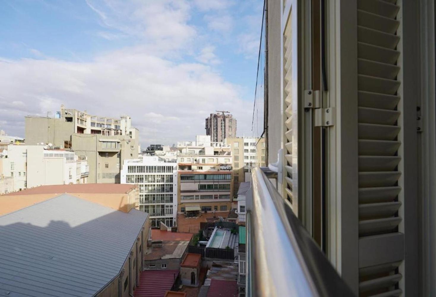 Ola Living Plaza Catalunya Apartment